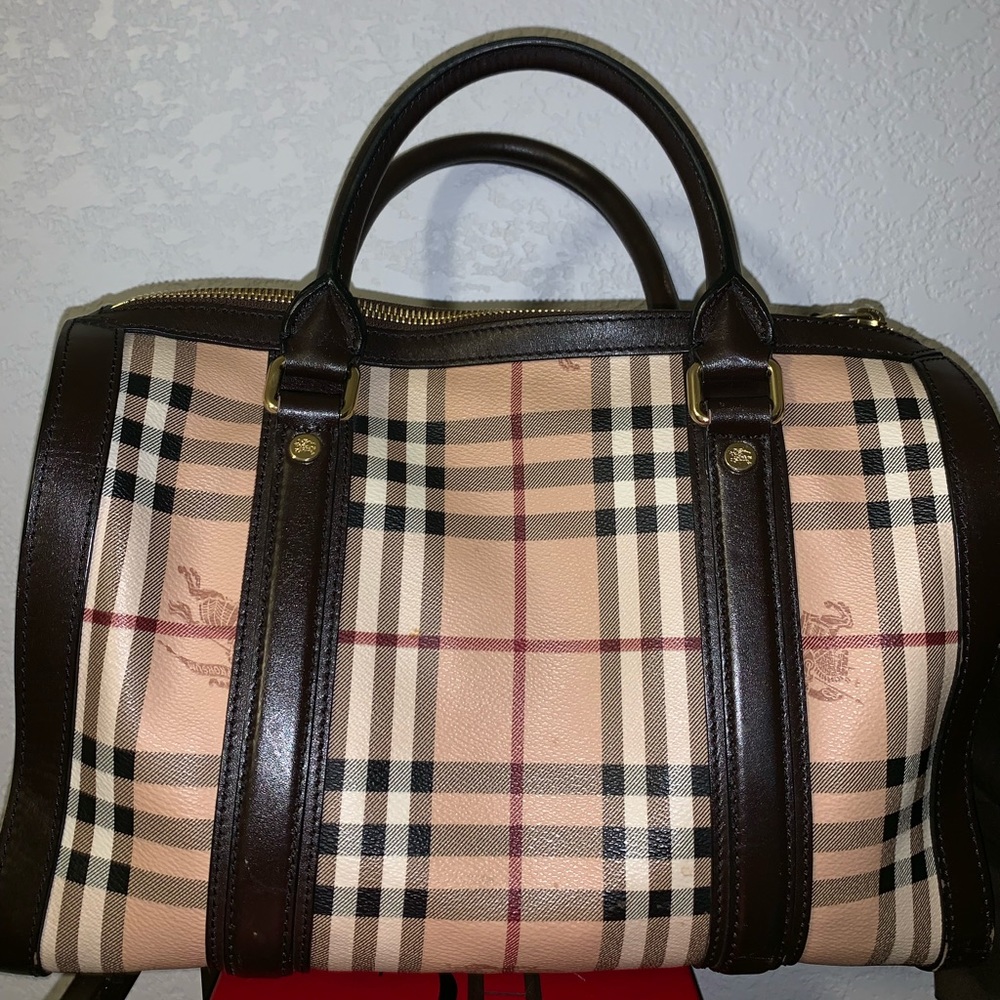 Burberry Boston Like Handbag ✨👜